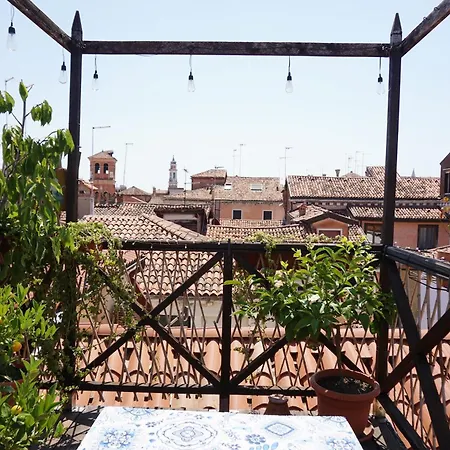 Ca Sabrina - Terrace Overlooking The Rooftops Of Lejlighed *